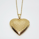COLLAR RELICARIO CORAZÓN ESCAMAS MINI