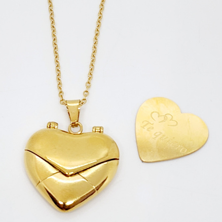 COLLAR DIJES SOBRE/CORAZÓN