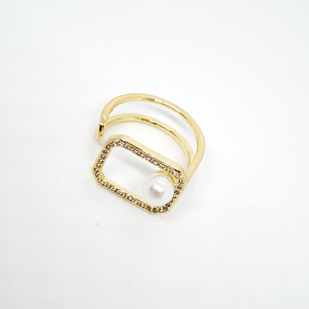ANILLO GEOMÉTRICO CON PERLA DORADO