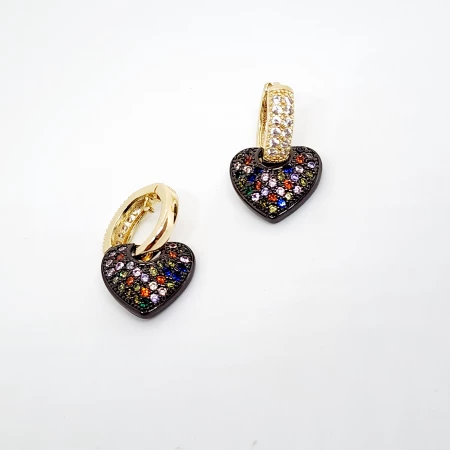 ARETES CORAZÓN NEGRO INCRUSTADO