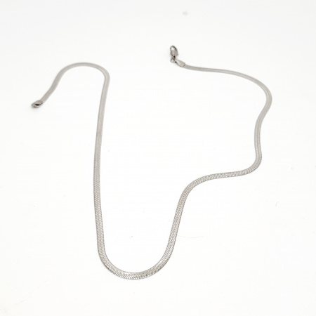 COLLAR CADENA PLANA CORTA PLATA
