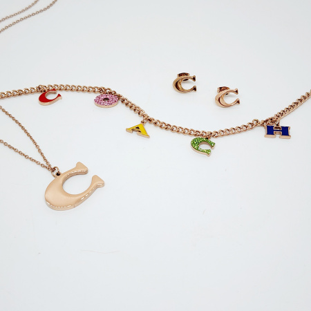 COORDINADO CONCHITA LETRAS COLORES ARETES C